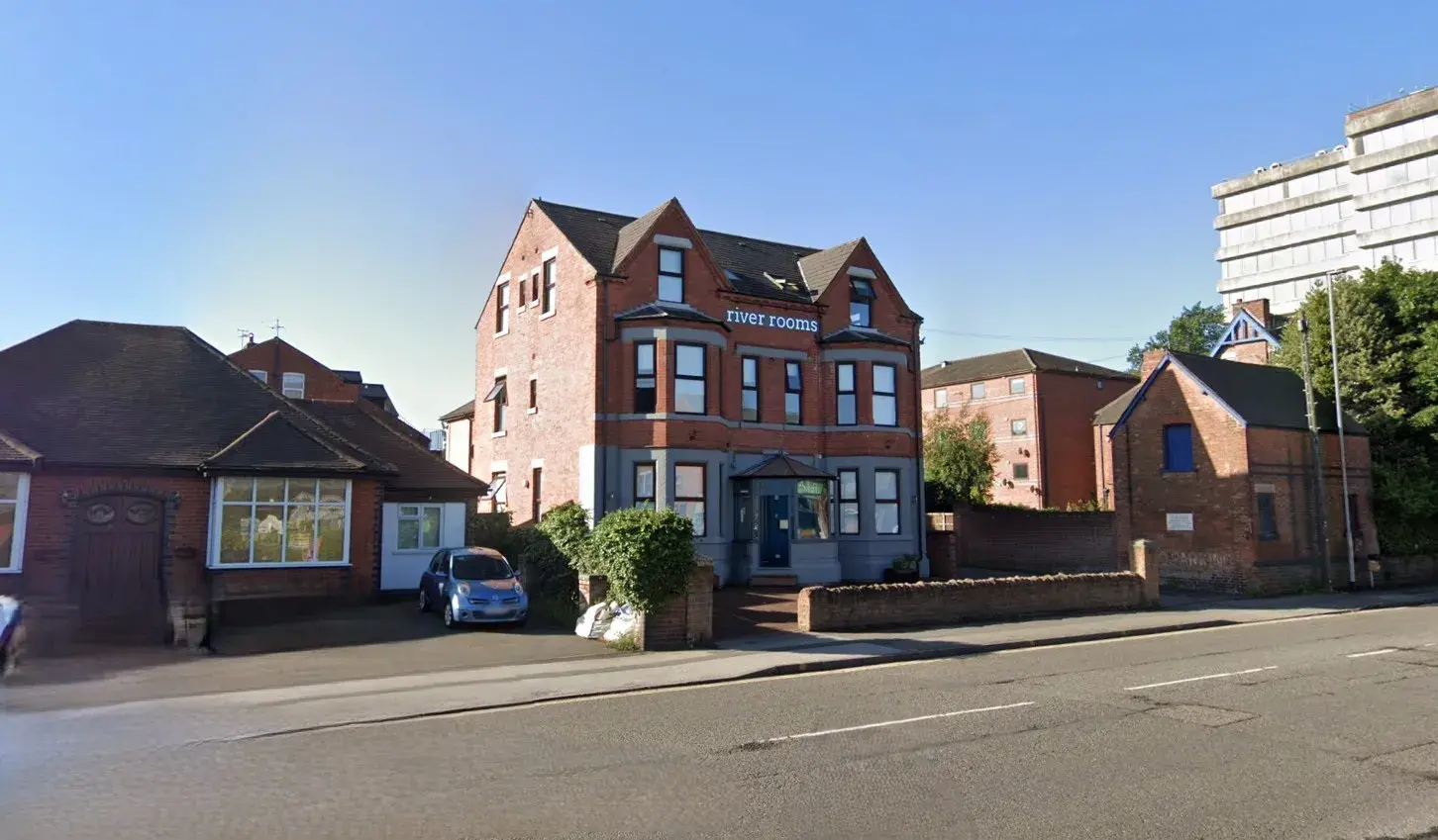 Exterior of River Rooms Nottingham on Radcliffe Road